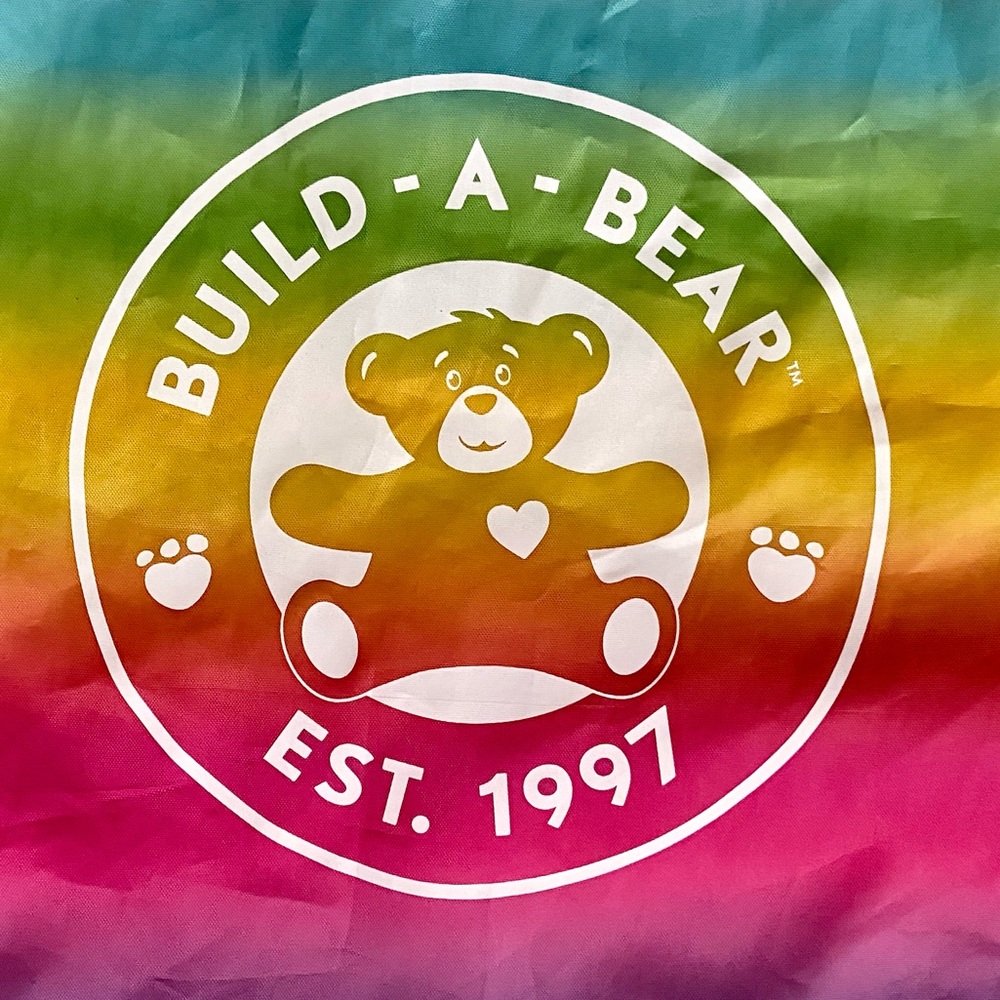 Build-A-Bear Rainbow Reusable Bag - Picture 4 of 6